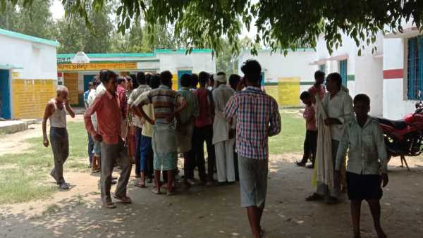 teacher murdered in front of the school children teacher murdered in front of the school children