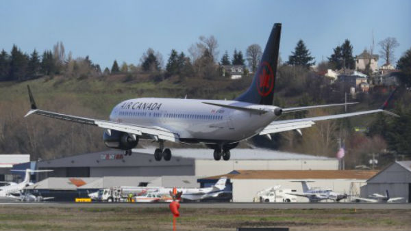 Air Canada says 35 passengers suffered minor injuries during severe turbulence that forced an emergency landing in Honolulu. Air Canada says 35 passengers suffered minor injuries during severe turbulence that forced an emergency landing in Honolulu.