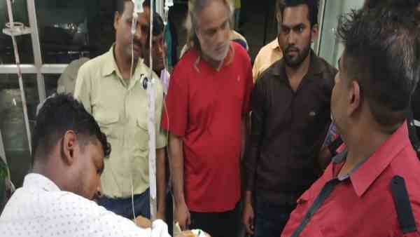 teen lost his leg who came to drop his friend at railway station teen lost his leg who came to drop his friend at railway station