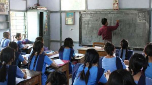 बच्चे को स्कूल भेजने के लिए पुलिस ने क्या किया