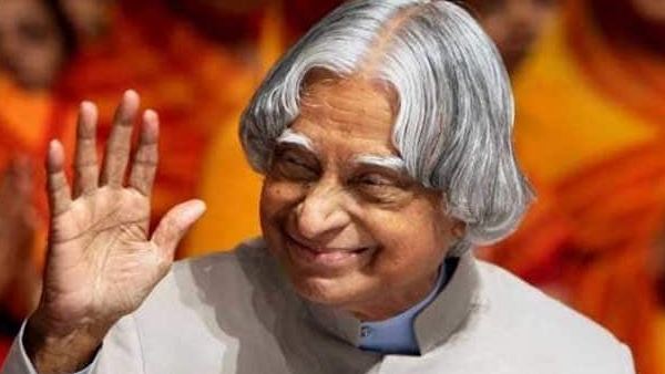 'समाज में तीन ही लोग ला सकते हैं बड़ा बदलाव'