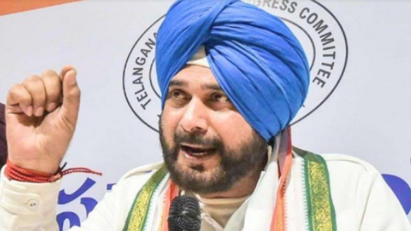 कैप्टन अमरिंदर सिंह ने सिद्धू को महत्वाकांक्षी कहा था