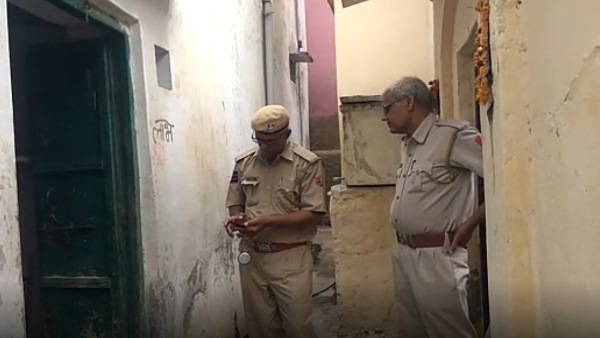 a-man-attack-with-knife-on-wife-son-and-father-in-law-at-alwar a-man-attack-with-knife-on-wife-son-and-father-in-law-at-alwar