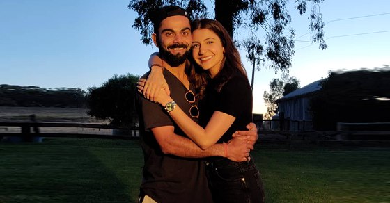 Anushka Sharma and Virat Kohli Photo with Cute Puppy Viral On social Media Anushka Sharma and Virat Kohli Photo with Cute Puppy Viral On social Media