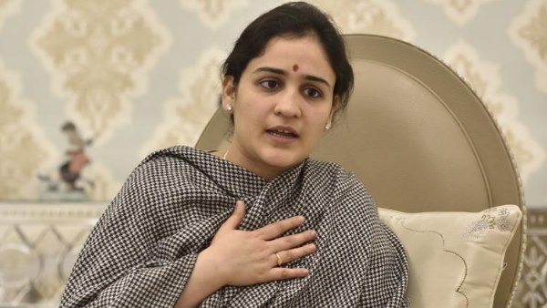 अपर्णा यादव अपर्णा यादव