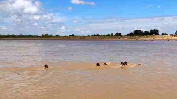 a boat get drowned in sarayu river a boat get drowned in sarayu river