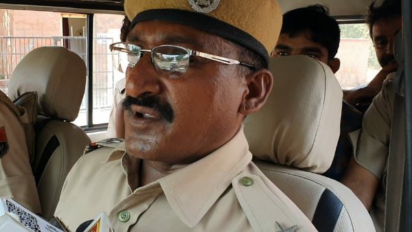 3 people, brutally beaten By Barmer Police 3 people, brutally beaten By Barmer Police