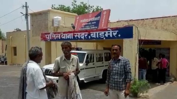 3 people, brutally beaten By Barmer Police 3 people, brutally beaten By Barmer Police