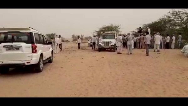 Mother Found dead in Kund with three child at Lunakarsar Bikaner Mother Found dead in Kund with three child at Lunakarsar Bikaner
