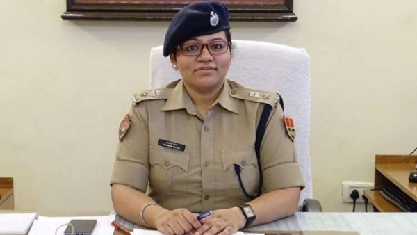एसपी के साथ कलाकार भी पुलिस वाले
