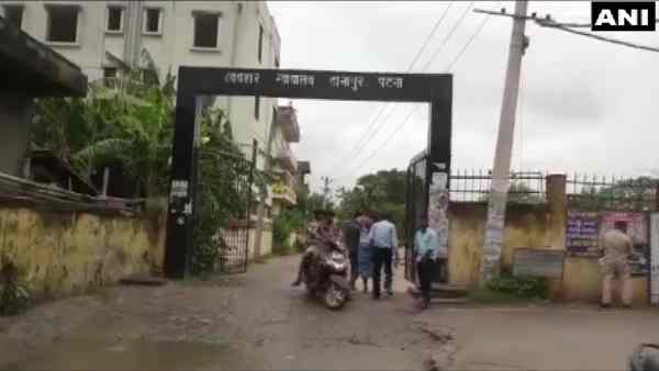 One police personnel dead after attack on police in danapur court campus One police personnel dead after attack on police in danapur court campus
