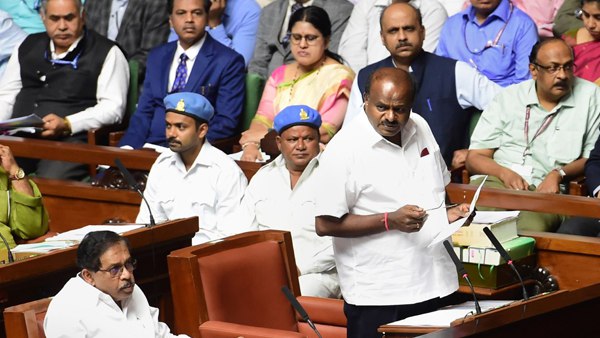 बहुमत के लिए चाहिए 113 की संख्या