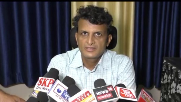 सुबह ले गए, दोपहर में पीटा