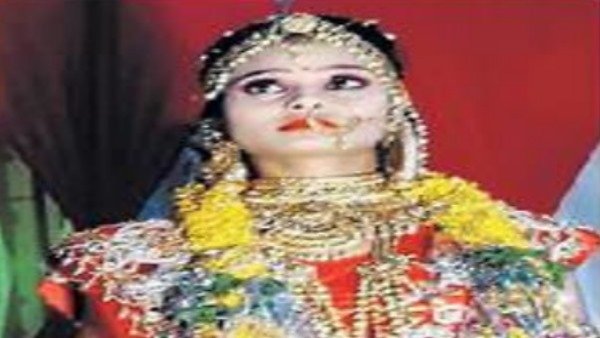 पहली बार आई थी मायके