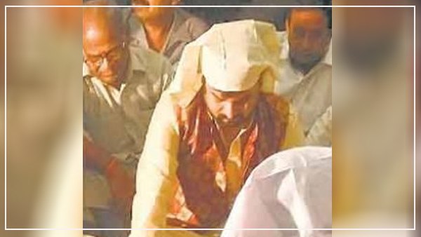 सगाई की तस्वीरें भी आई सामने
