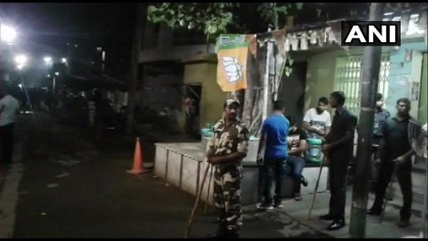 west bengal: bomb hurled outside bjp mp arjun singh residence west bengal: bomb hurled outside bjp mp arjun singh residence