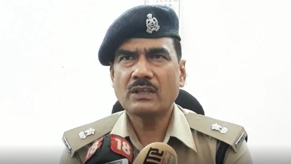 girl hang herself upset from eve teasing girl hang herself upset from eve teasing