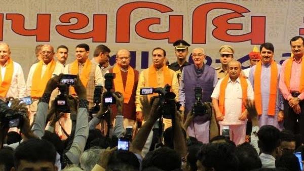 रुपाणी फेरबदल कर सकते हैं, किंतु कैबिनेट का विस्तार नहीं