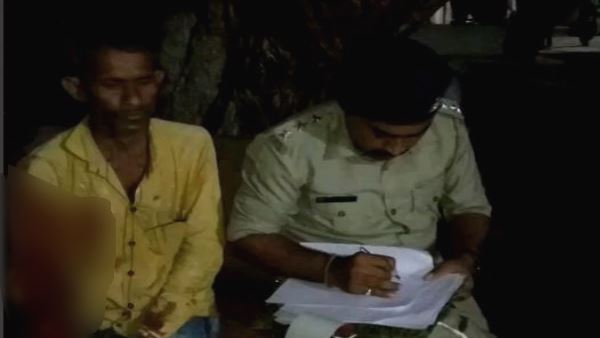 leopard kills a four years girl in night at gujarats village leopard kills a four years girl in night at gujarats village