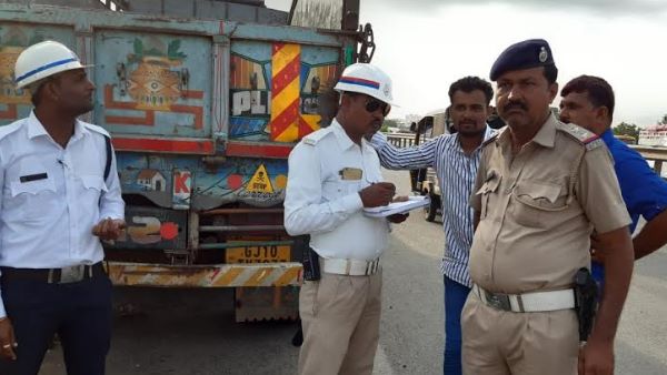 बच्चे को ले गए नाना-नानी