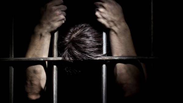Maharashtra: two girls physical attack in Noor Mohalla of Pimpri-Chinchwad, One arrested Maharashtra: two girls physical attack in Noor Mohalla of Pimpri-Chinchwad, One arrested