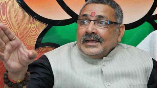 Giriraj Singh says only female calves are born will help bring down mob lynching cases Giriraj Singh says only female calves are born will help bring down mob lynching cases