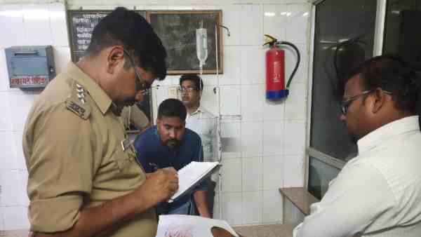 journalist shot while returning to home journalist shot while returning to home
