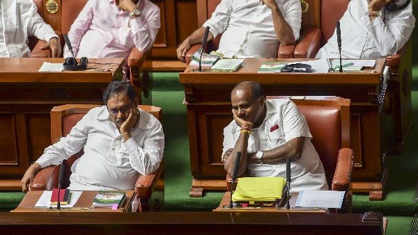 बागियों ने वापस आने से किया इंकार