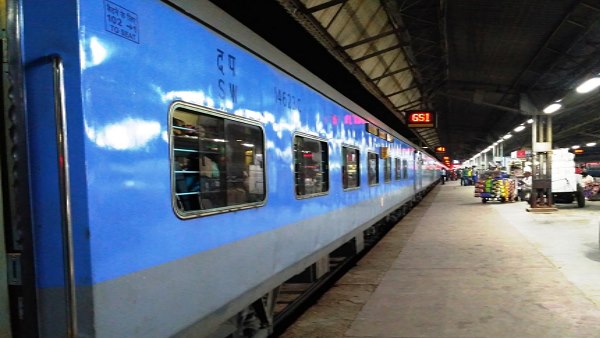karnavati express train karnavati express train