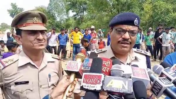 dead body girl and boy found in kasganj dead body girl and boy found in kasganj