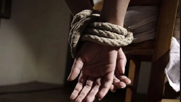 युवक के पिता की तहरीर पर केस दर्ज