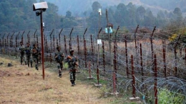 आतंकवादी भारत में घुसपैठ करने के विभिन्न प्रयास कर रहे हैं