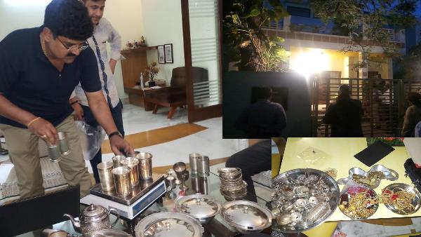 Lokmukt police Raid At EXen Sunil Vyas Home in Bhopal and sidhi Lokmukt police Raid At EXen Sunil Vyas Home in Bhopal and sidhi