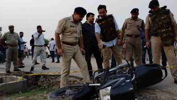 three gangester injured in police incounter three gangester injured in police incounter