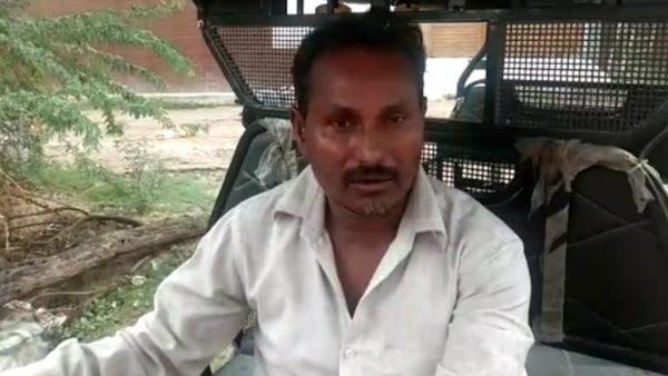 administration declared e rickshaw driver to land mafia in lucknow administration declared e rickshaw driver to land mafia in lucknow