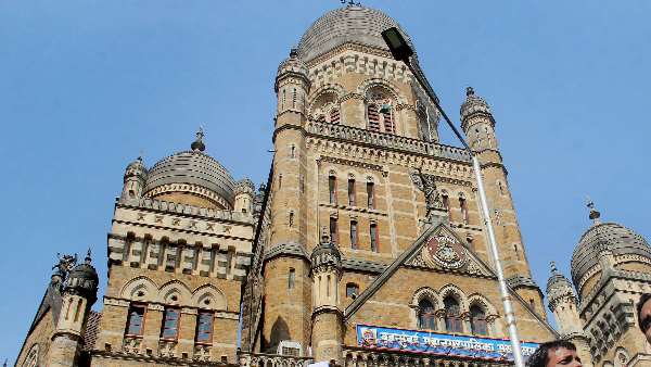 कार पार्किंग की समस्या के मद्देनजर बीएमसी ने बढ़ाया जुर्माना