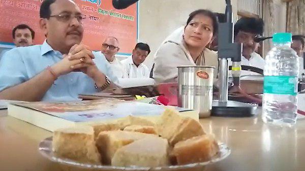 Gur will be served in govt offices in breakfast Gur will be served in govt offices in breakfast