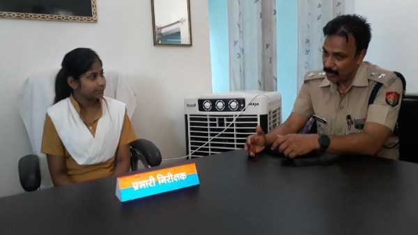 girl student became police station incharge for one day girl student became police station incharge for one day
