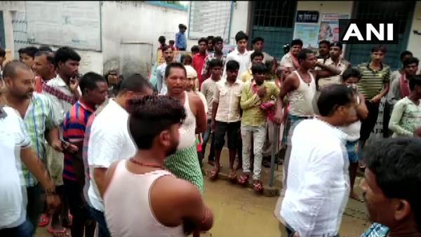 आकाशीय बिजली, Bihar, 8 children dead 9 injured after lightning struck, Dhanapur, Nawada, बिहार, नवादा, आकाशीय बिजली आकाशीय बिजली, Bihar, 8 children dead 9 injured after lightning struck, Dhanapur, Nawada, बिहार, नवादा, आकाशीय बिजली