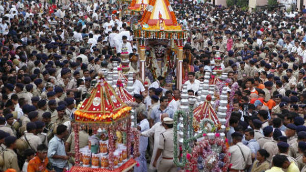 'रथयात्रा' में होते हैं तीन रथ