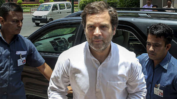 राहुल गांधी के अध्यक्ष पद से इस्तीफे पर बीजेपी और कांग्रेस ने क्या कहा राहुल गांधी के अध्यक्ष पद से इस्तीफे पर बीजेपी और कांग्रेस ने क्या कहा