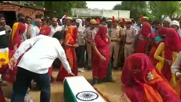 Jhunjhunu Soldier Cremated in Ghardana kalan Village Jhunjhunu Soldier Cremated in Ghardana kalan Village