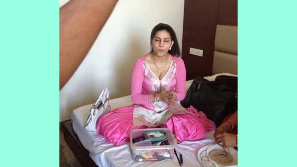 सपना के शो की थीं तस्वीरें