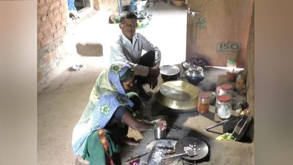 कहां हैं कराड़ीआंबा गांव?