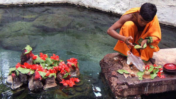 शिव की इस तरह से करें पूजा
