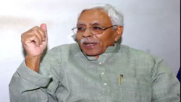 जमकर बरसे शिवानंद तिवारी