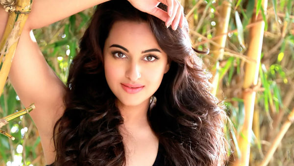 सोनाक्षी के अकाउंट में पैसे थे लेकिन...
