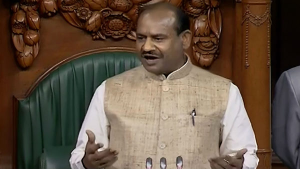 विपक्षी सांसदों पर नाराज हुए स्पीकर