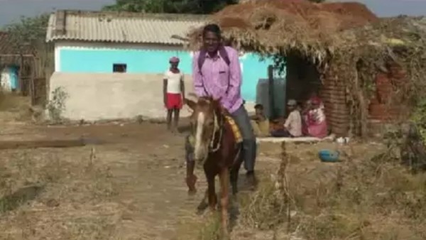 15 साल से घोड़े पर तय कर रहे सफर