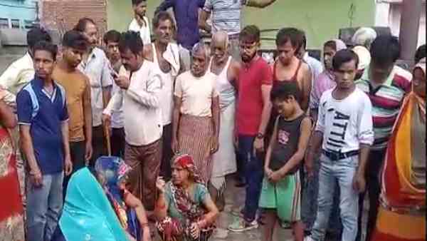 daughter died on the spot after peepal tree fell on her daughter died on the spot after peepal tree fell on her